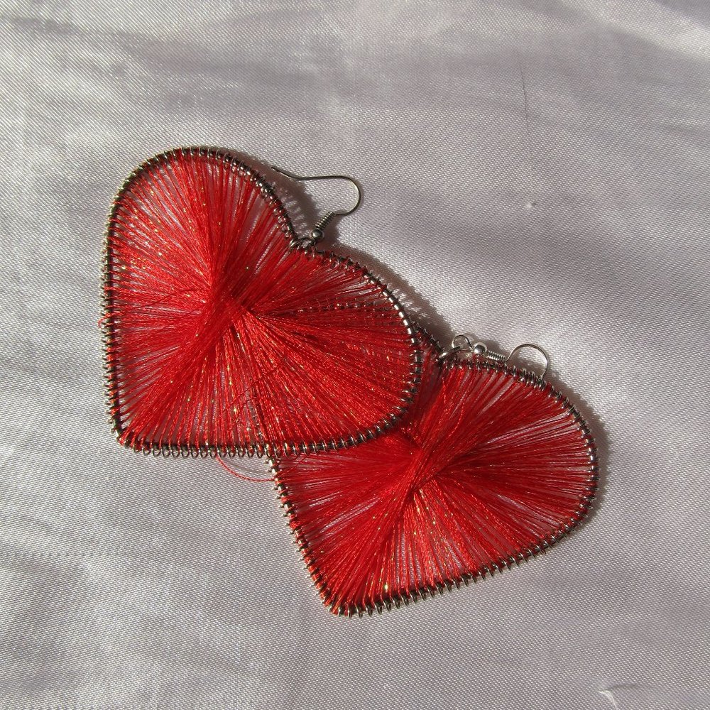 🌈 Deal! Woven Heart Earrings🌈